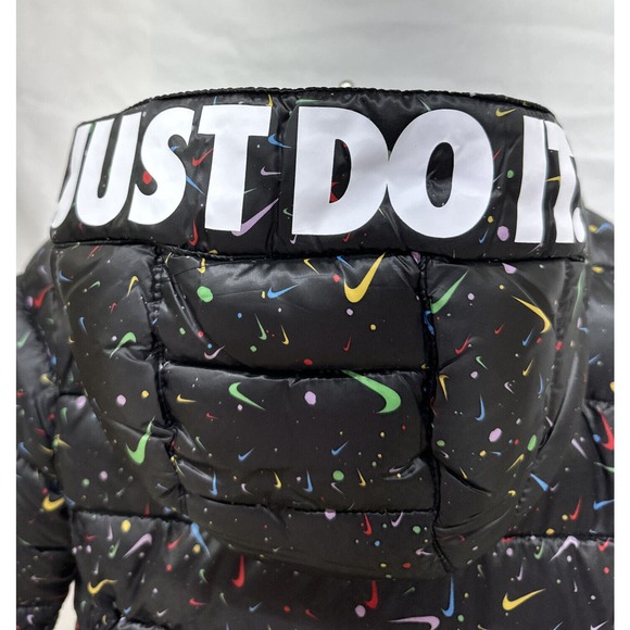 NWT Nike Girls Black Multi/ Swoosh Pattern Hooded Zip-Up Coat Sz 6x - Picture 3 of 7